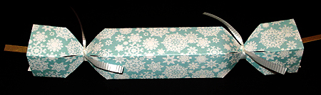 snowflakes birthday cracker